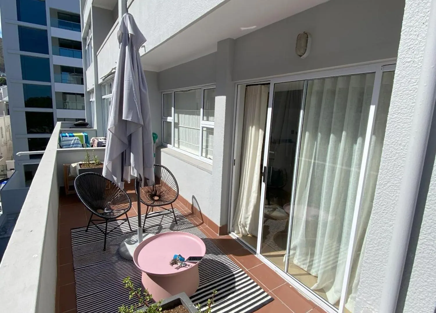 Lido Beachfront Apartment Sea Point Cape Town